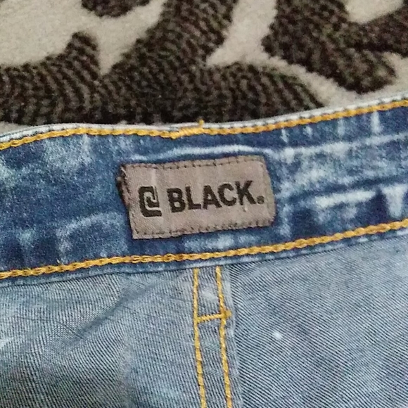 Distressed jeans 32x32 - Picture 3 of 4